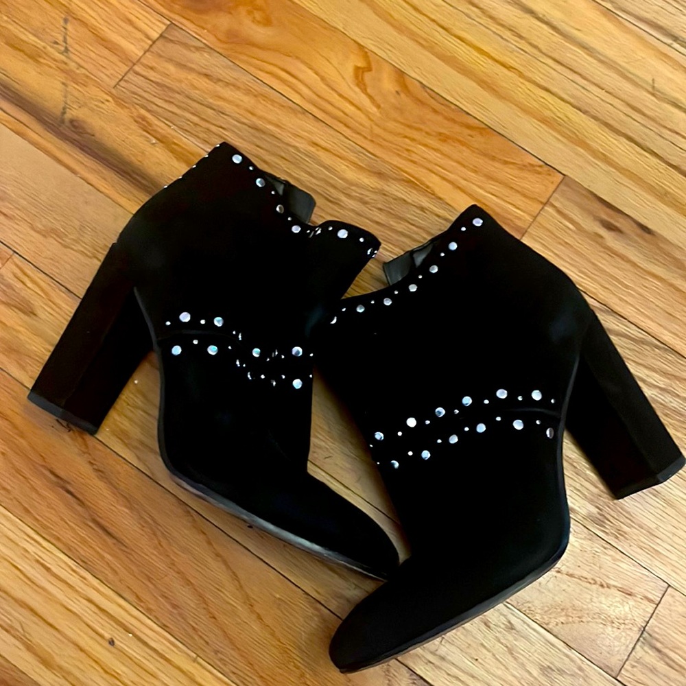 Circus by Sam Edlemen booties. Silver stud detailing. Gently worn